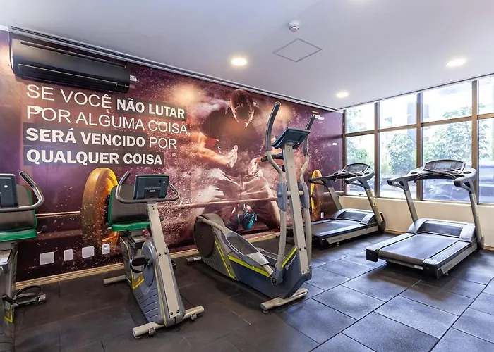 Paulista Wall Street Flat 10